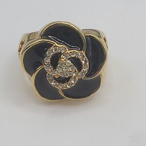 Black‎ Enamel Flower Gold Tone Chunky Ring Size 9